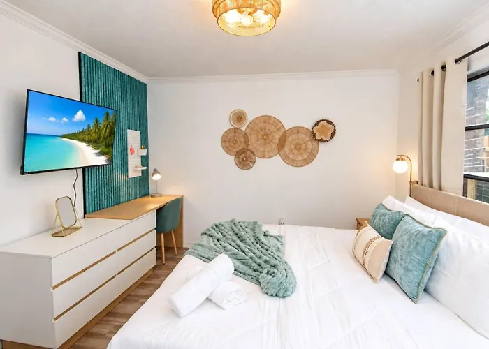 Coastal • Access • Sleeps 14
