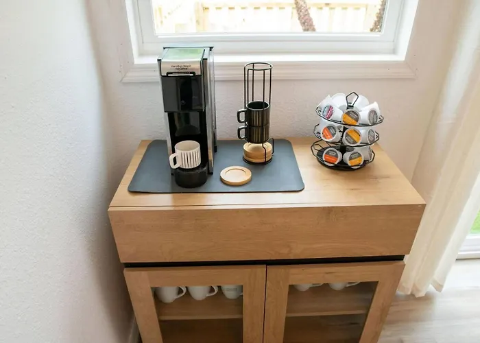 Holiday home Coastal • Access • Sleeps 14