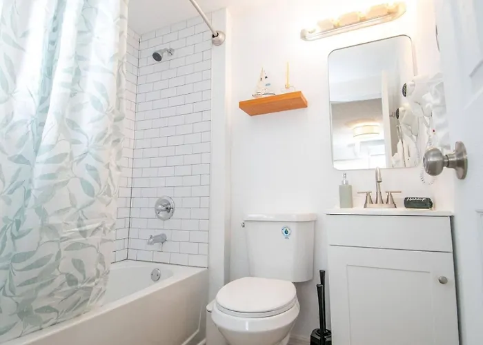 Coastal • Access • Sleeps 14 Holiday home
